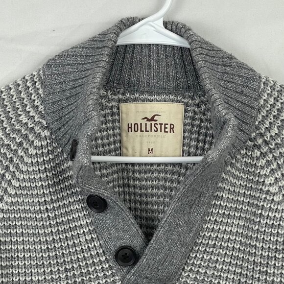 Hollister Sweater - Mens MED - Like New - Picture 3 of 4